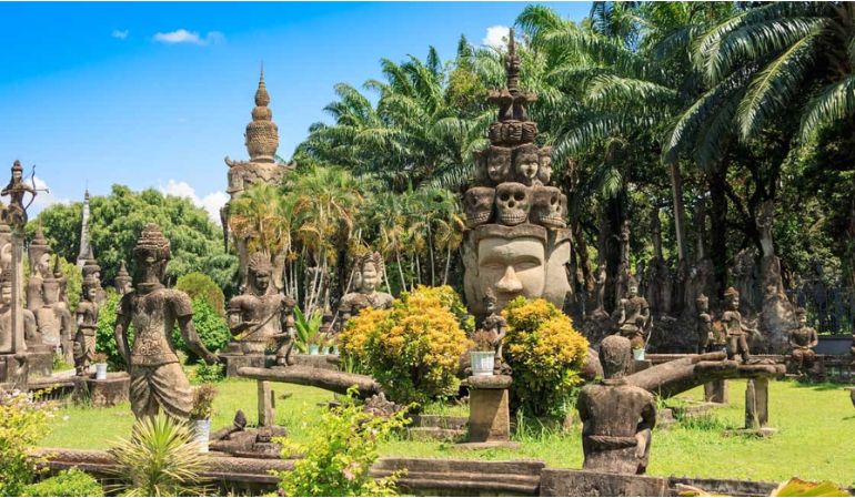 Buddha-Park-(Xieng-Khuan)